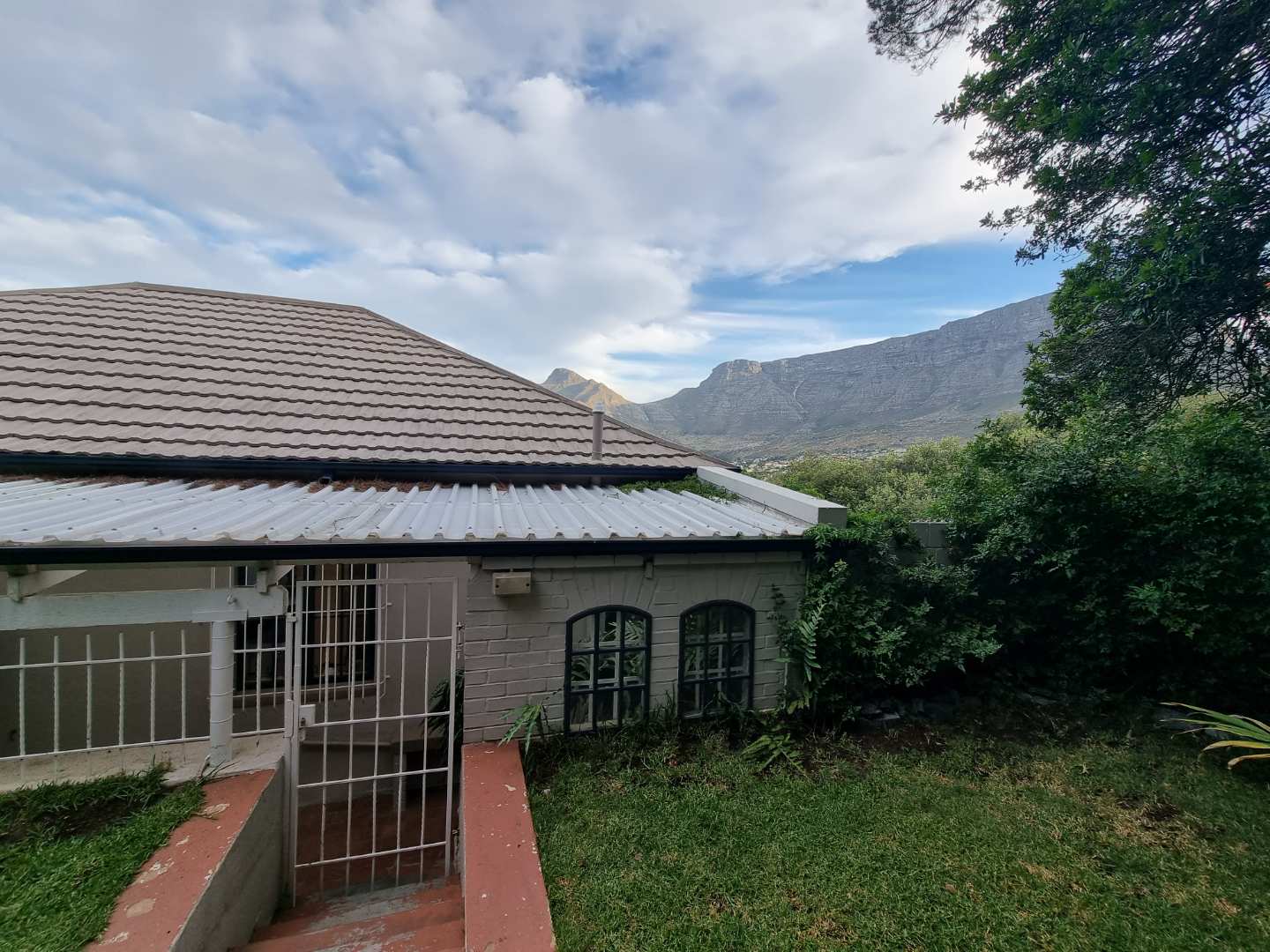 To Let 2 Bedroom Property for Rent in Tamboerskloof Western Cape